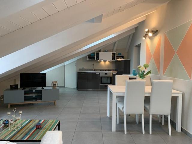 Apartament Mansarda Amore Cannobio Zewnętrze zdjęcie